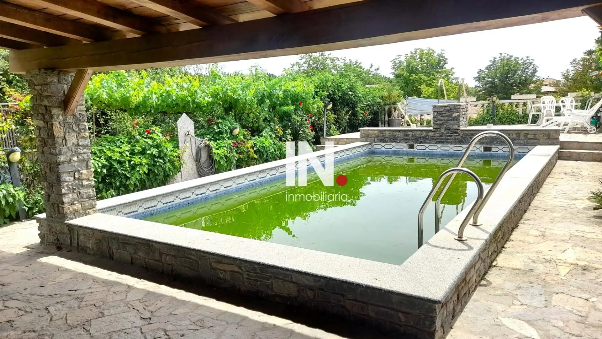 Piscina de Casa o xalet en venda en Alpicat amb Calefacció i Jardí privat