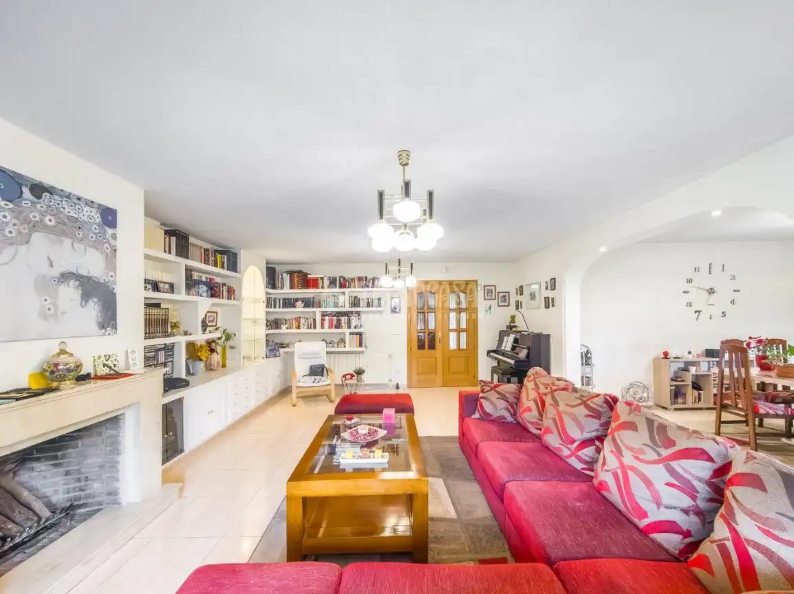 Sala de estar de Casa o chalet en venta en Nuevo Baztán con Aire acondicionado