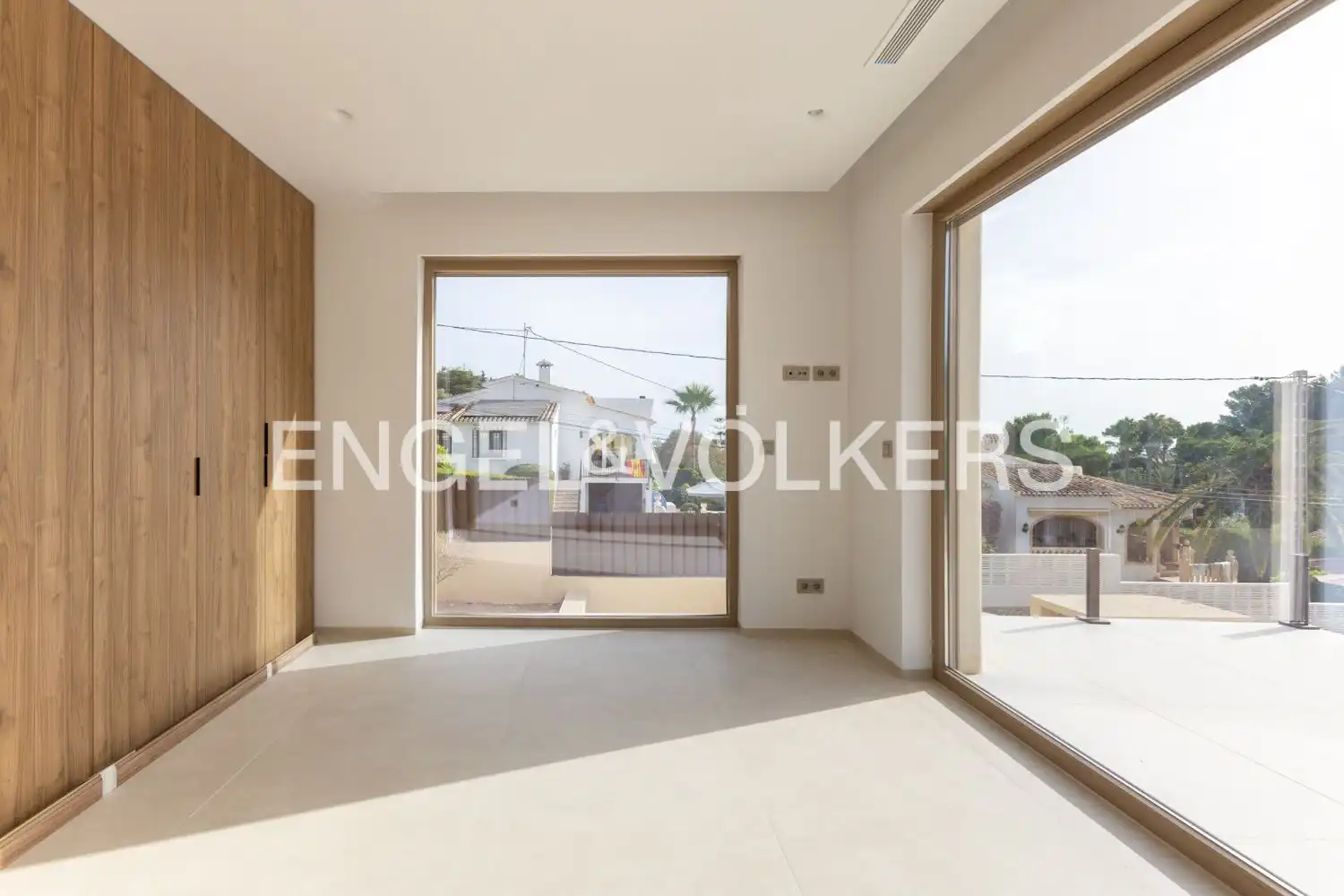 Houses for sale in Jávea / Xàbia  with Air Conditioner, Heating and Private garden