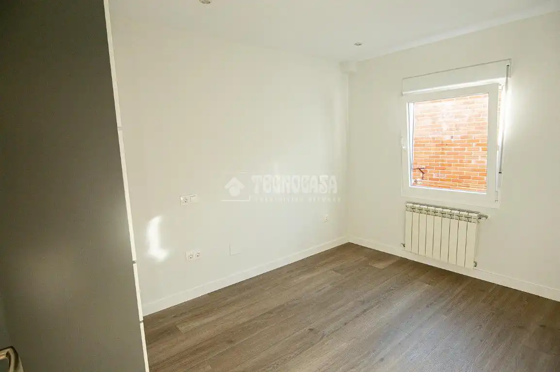 Habitación de Piso en venta en Valladolid con Calefacción