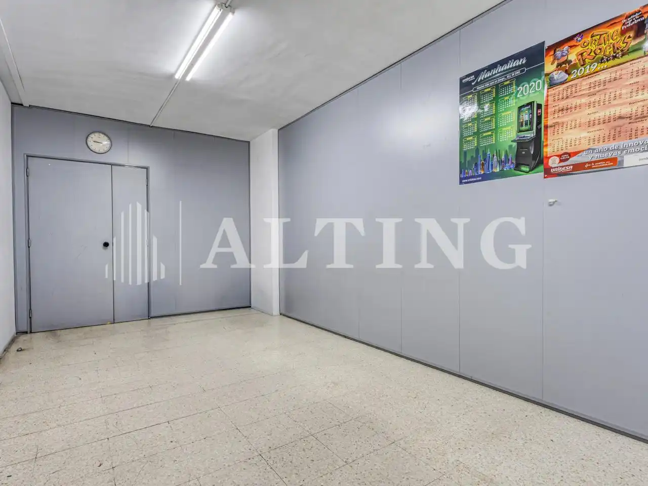 Commercial properties for sale in Barcelona  with Air Conditioner