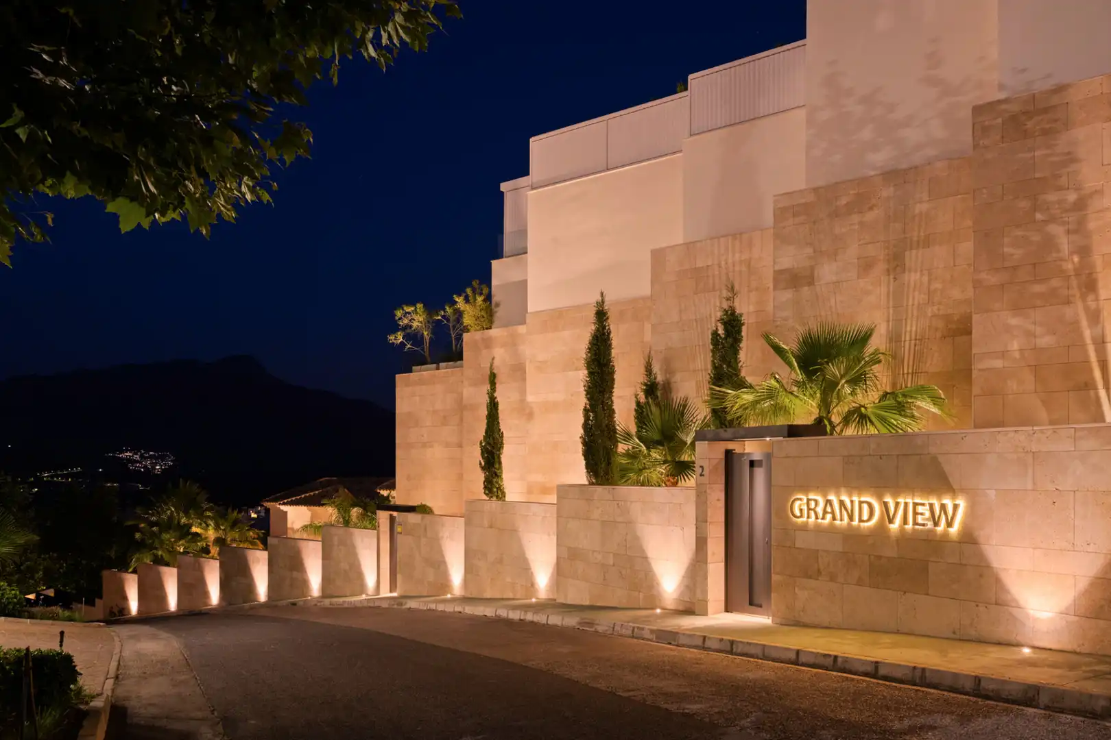 Vista exterior de Apartamento en venta en Benahavís con Aire acondicionado, Terraza y Trastero