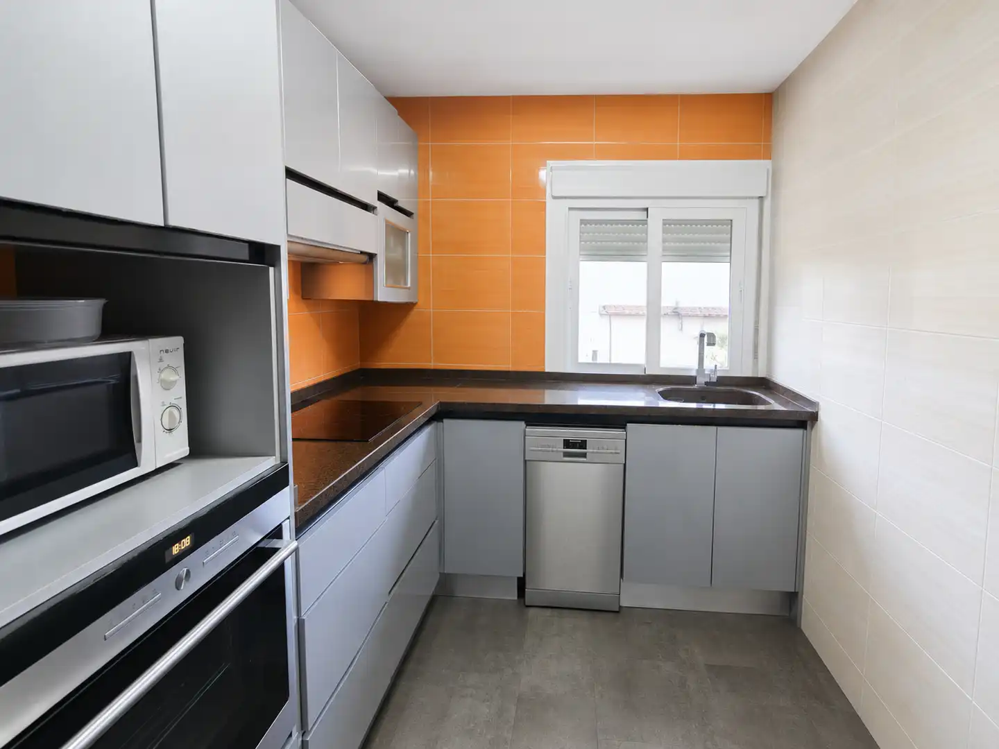 Kitchen of Flat for sale in Madrid  with Air Conditioner, Heating and Furnished