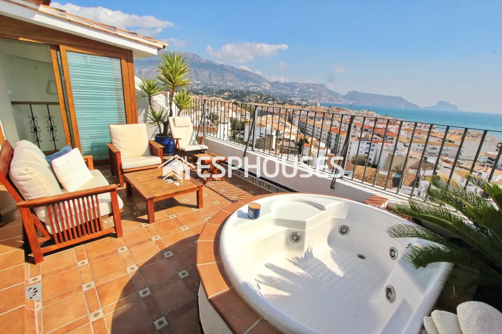 Country homes for sale in Altea ciudad