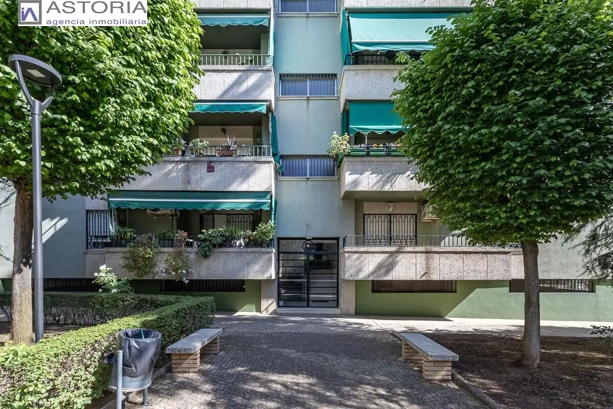 Exterior view of Flat for sale in Granada  with Heating