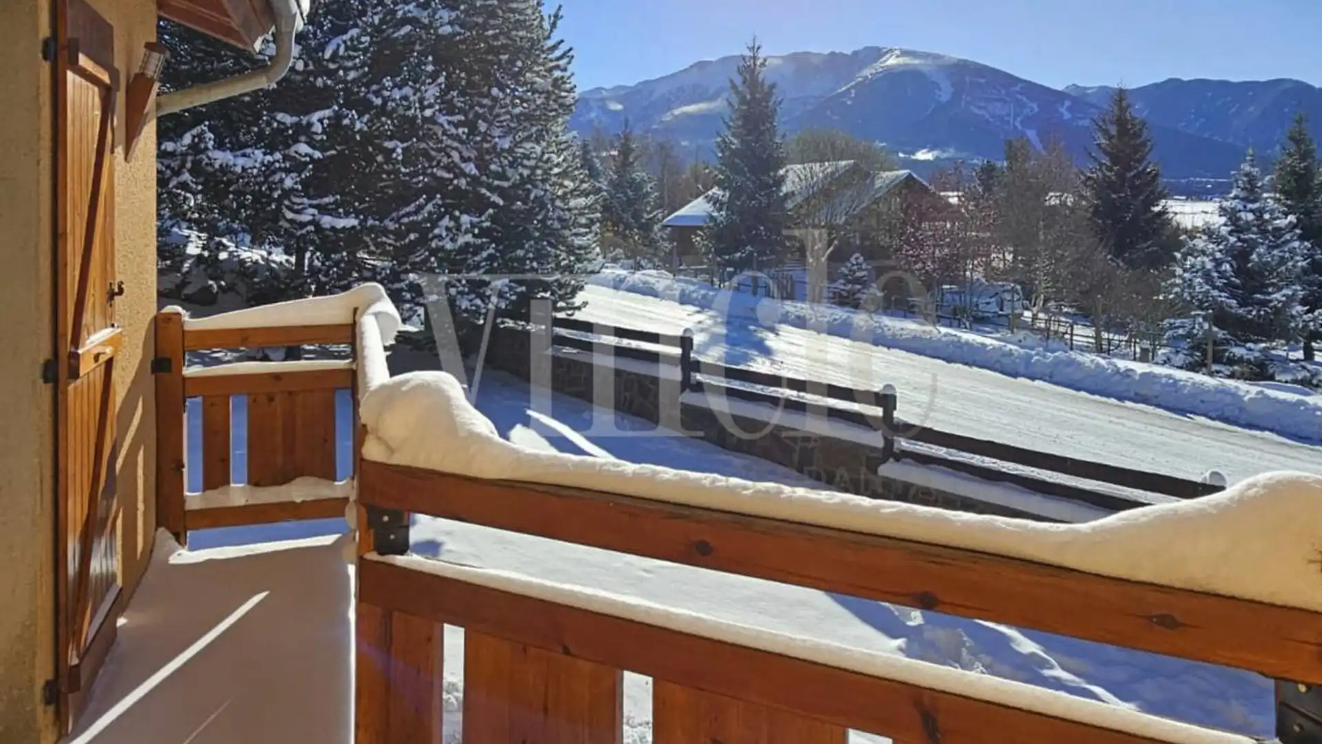 Vista exterior de Casa adosada en venta en Bolquère con Calefacción, Jardín privado y Parquet