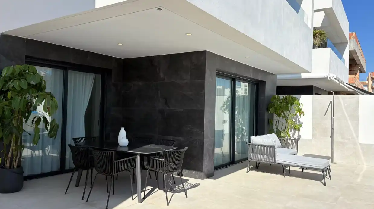 Terrasse von Einfamilien-Reihenhaus zum Verkauf in Águilas mit Privatgarten, Terrasse und Schwimmbad