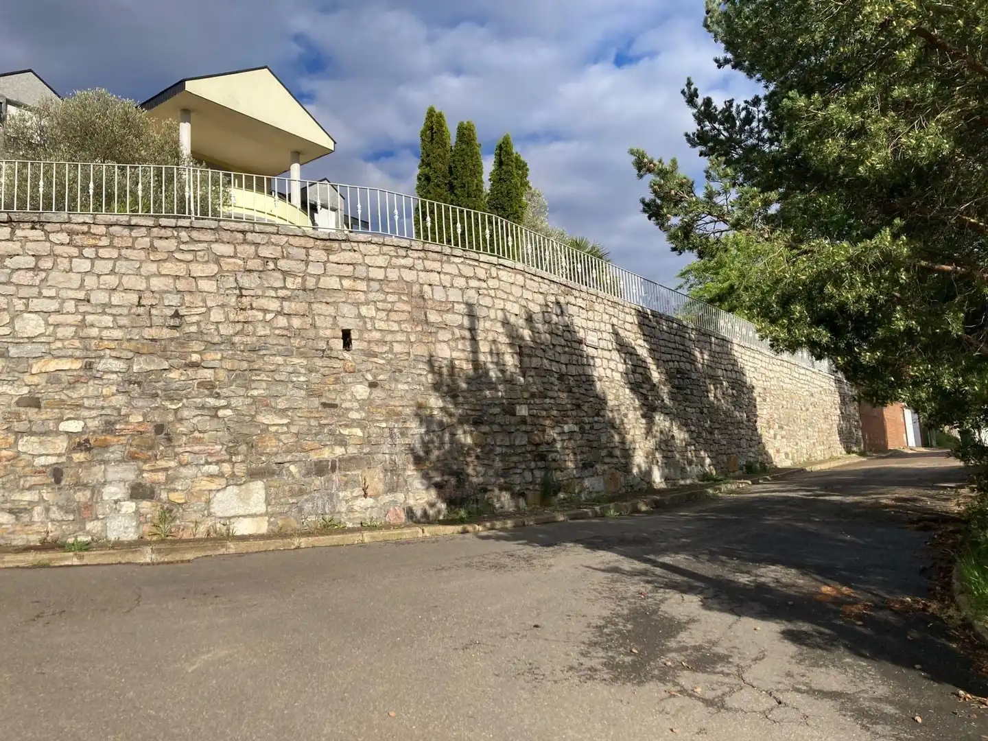 Vista exterior de Casa o chalet en venta en Valdefresno con Calefacción, Jardín privado y Terraza