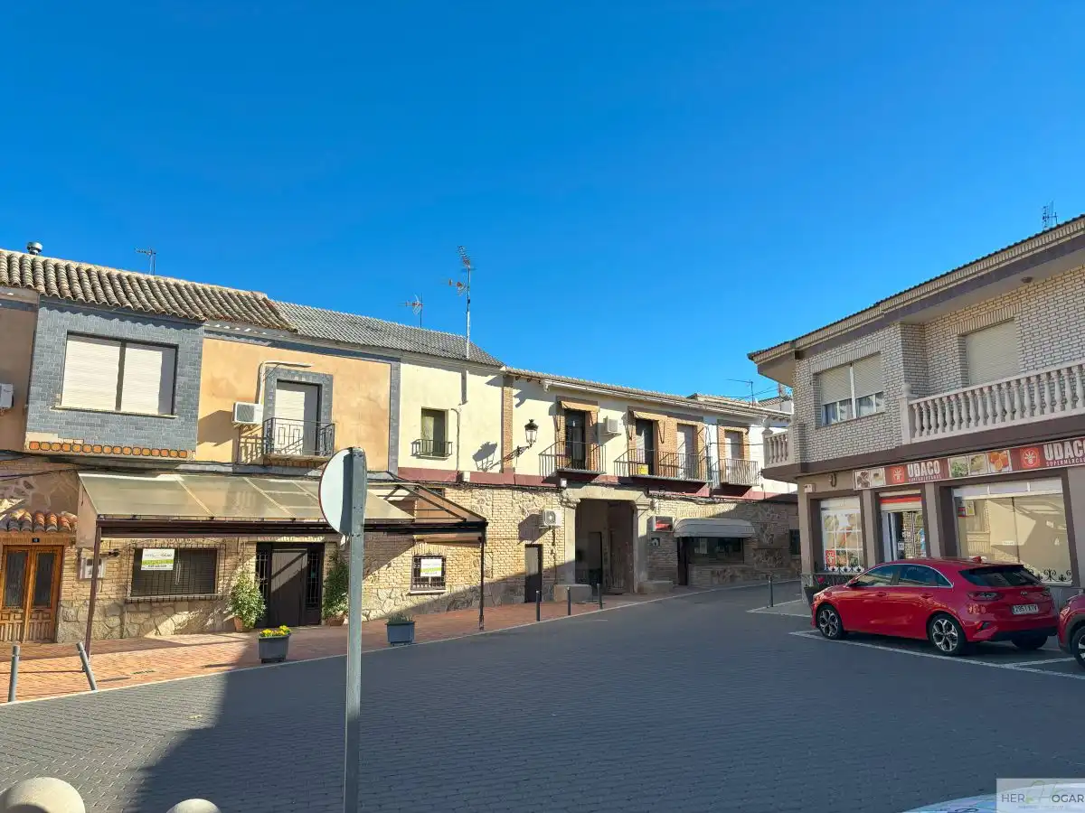 Vista exterior de Local de lloguer en Nambroca amb Aire condicionat