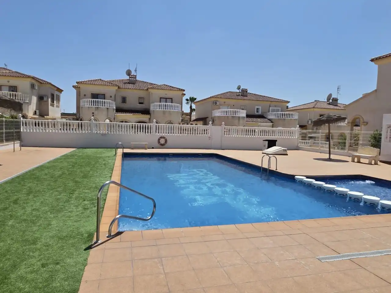 Maison mitoyenne avec piscine à vendre à Nueva Torrevieja - Aguas Nuevas