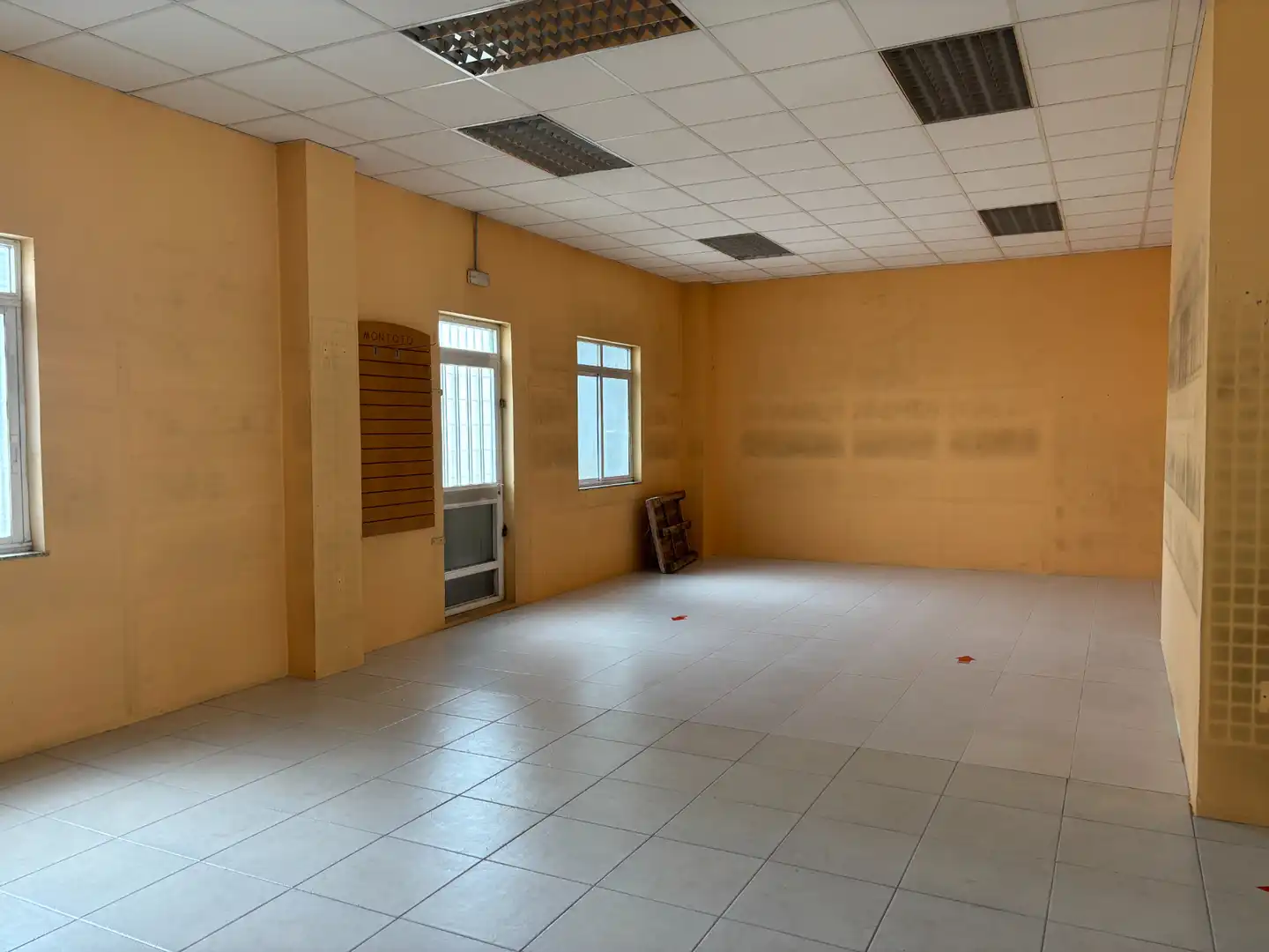 Local commercial à louer à Avenida Vilaboa 92, imagen 11