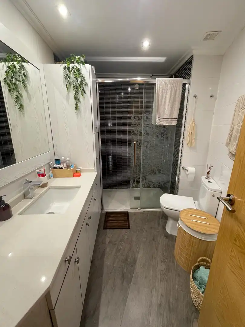 Badezimmer von Wohnung zum Verkauf in El Villar de Arnedo mit Möbliert