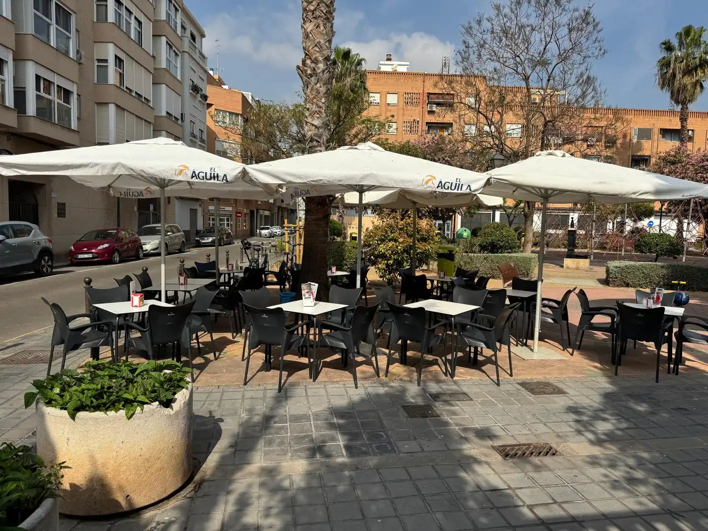 Local en traspaso en Valencia con Aire acondicionado y Amueblado