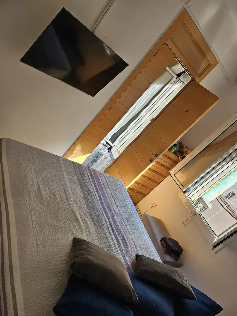Dormitori de Casa o xalet en venda en Badalona amb Aire condicionat i Balcó