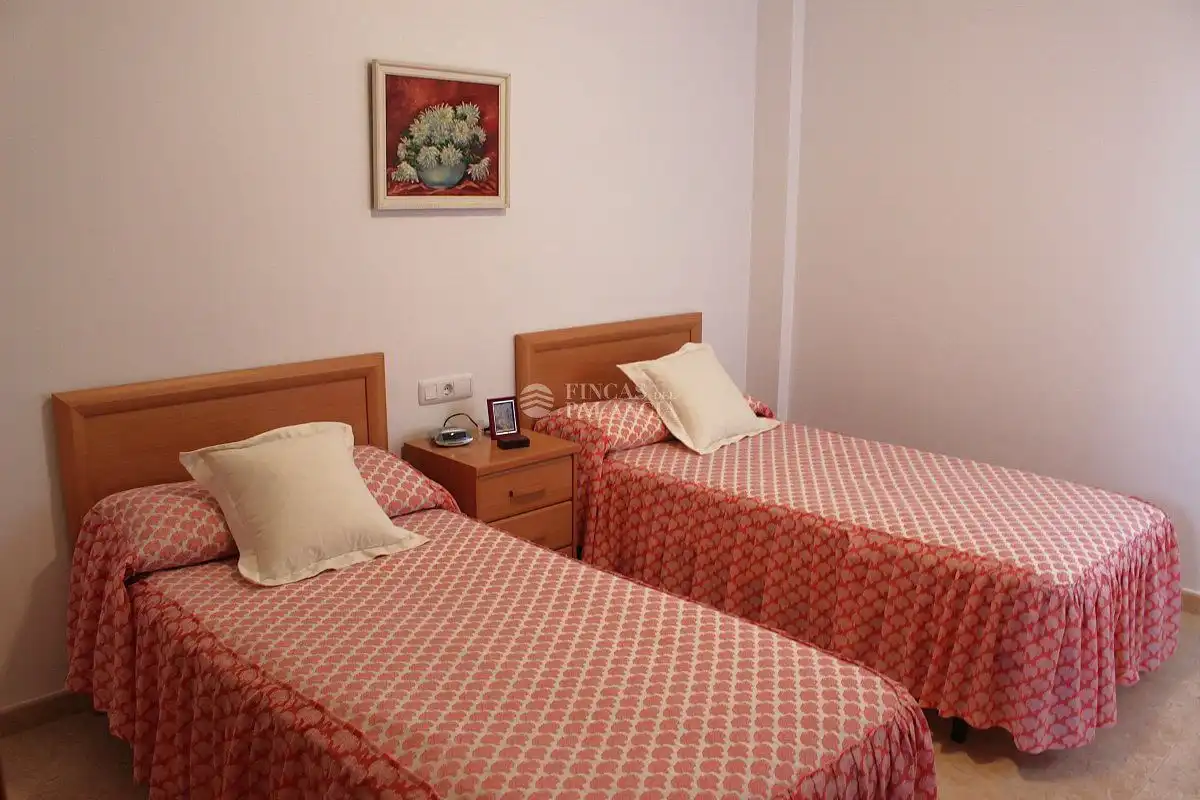 Schlafzimmer von Wohnung zur Miete in Navajas mit Klimaanlage, Heizung und Balkon