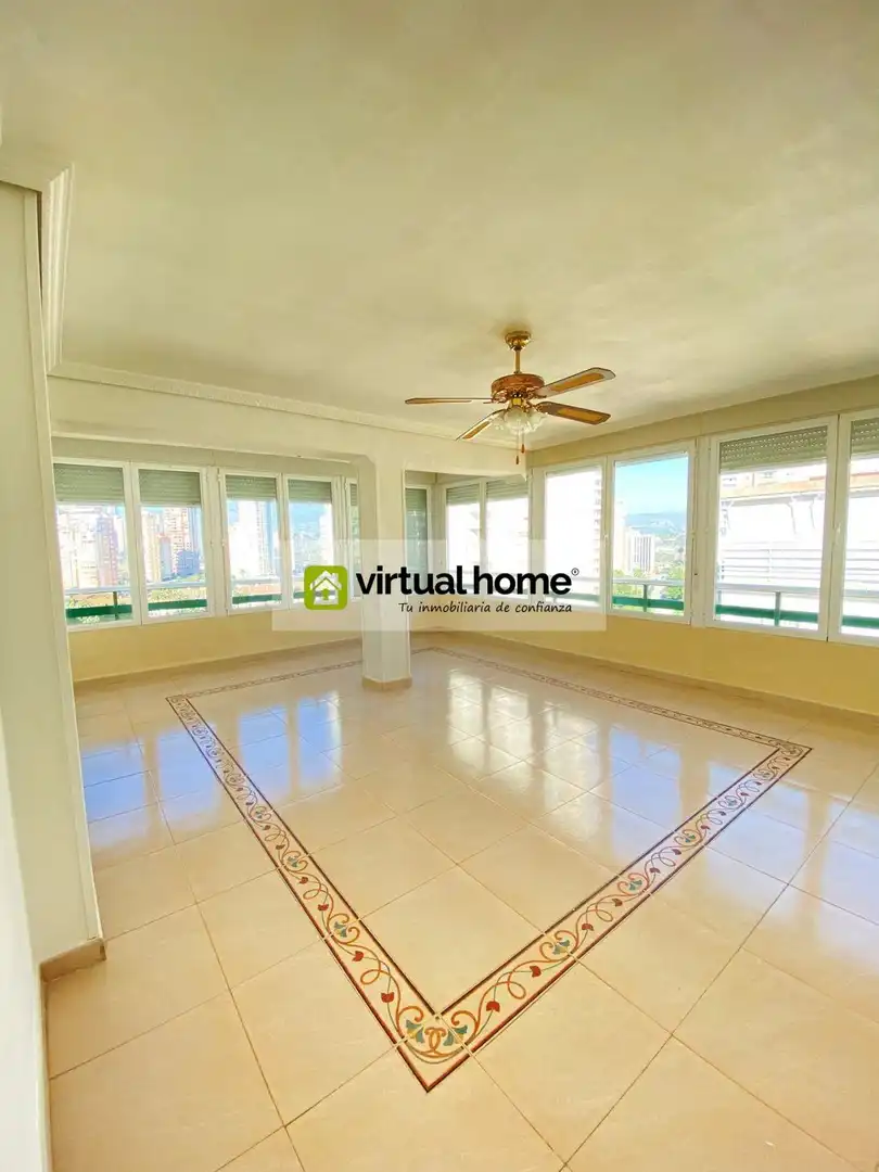 Living room of Flat for sale in Benidorm  with Air Conditioner, Heating and Private garden
