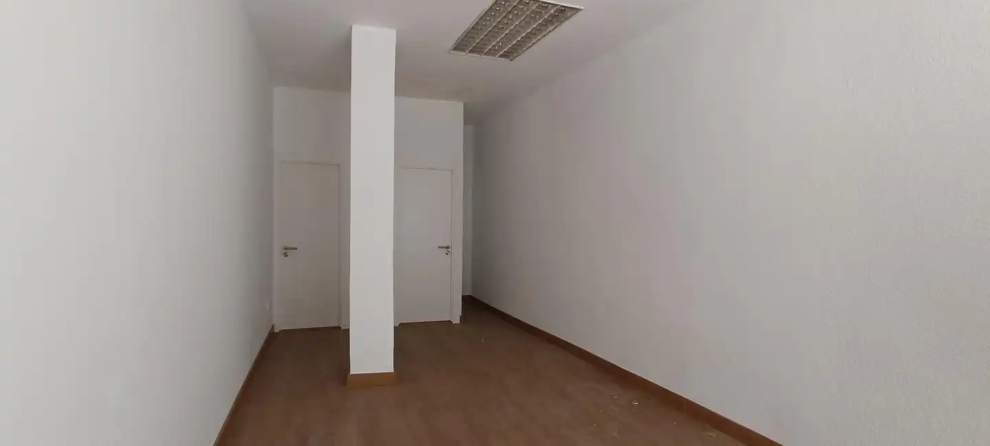 Business premises to rent in Del Obispo Almarcha, imagen 8