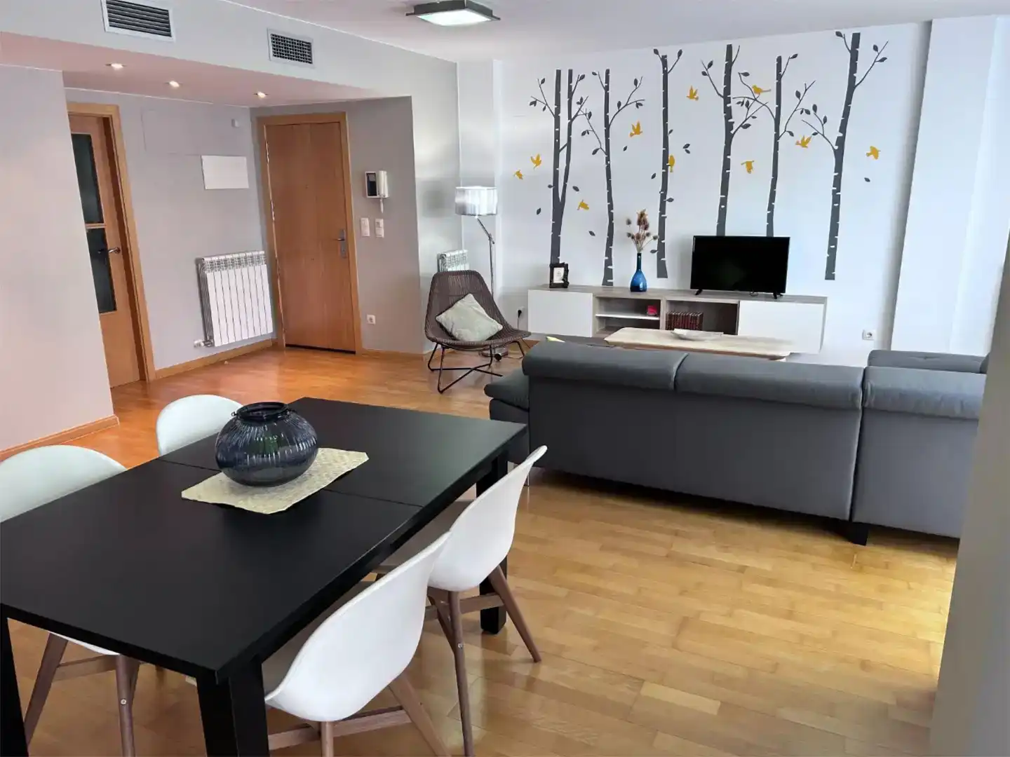 Sala d'estar de Pis en venda en  Zaragoza Capital amb Aire condicionat i Balcó