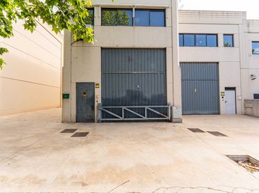 Nave industrial in vendita a Calle de Juan de la Cierva