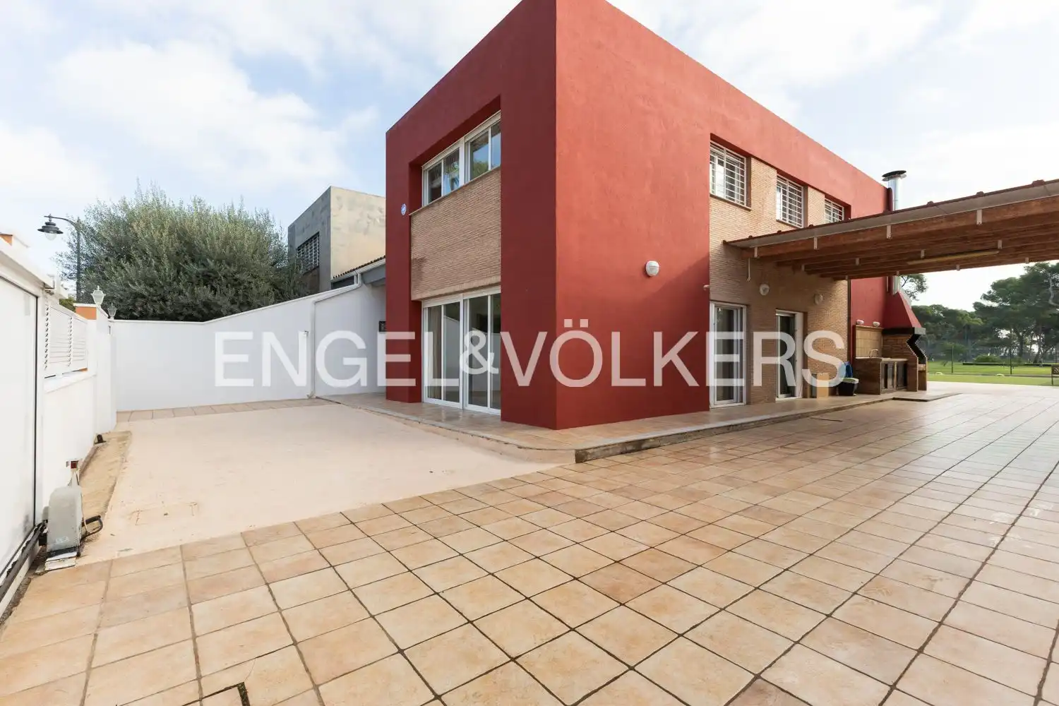 Exterior view of Detached homes for rent in Castellón de la Plana / Castelló de la Plana  with Air Conditioner, Heating and Private garden