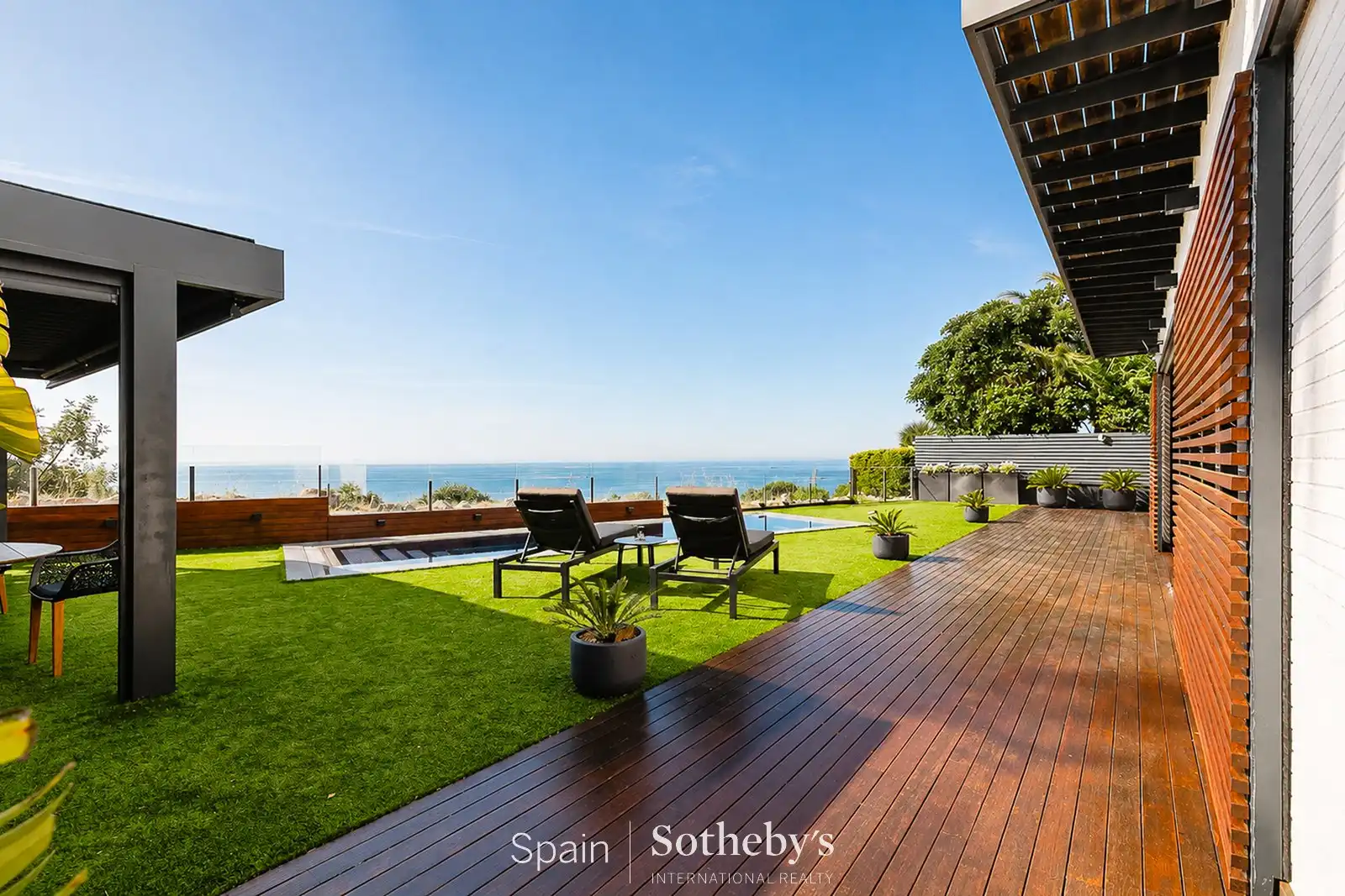 Terrassa de Casa o xalet en venda en Sitges amb Aire condicionat, Calefacció i Jardí privat