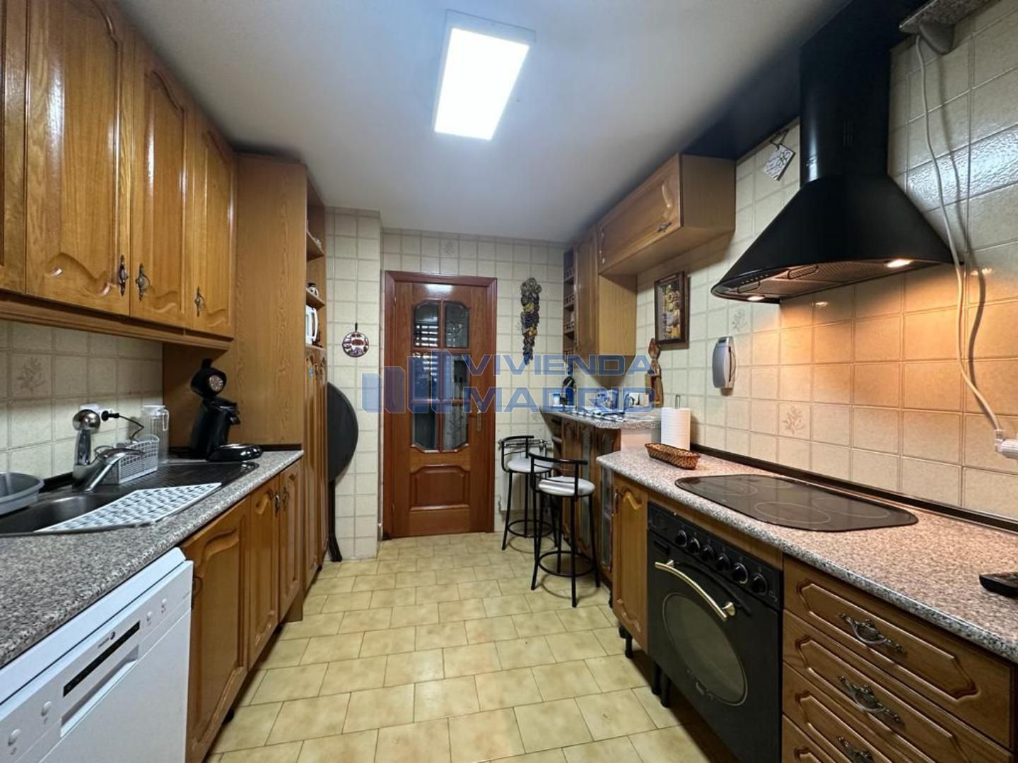 Kitchen of Flat for sale in  Madrid Capital  with Air Conditioner and Terrace
