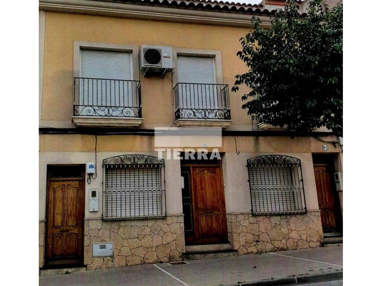 Piso en venta en Calle General Paramo