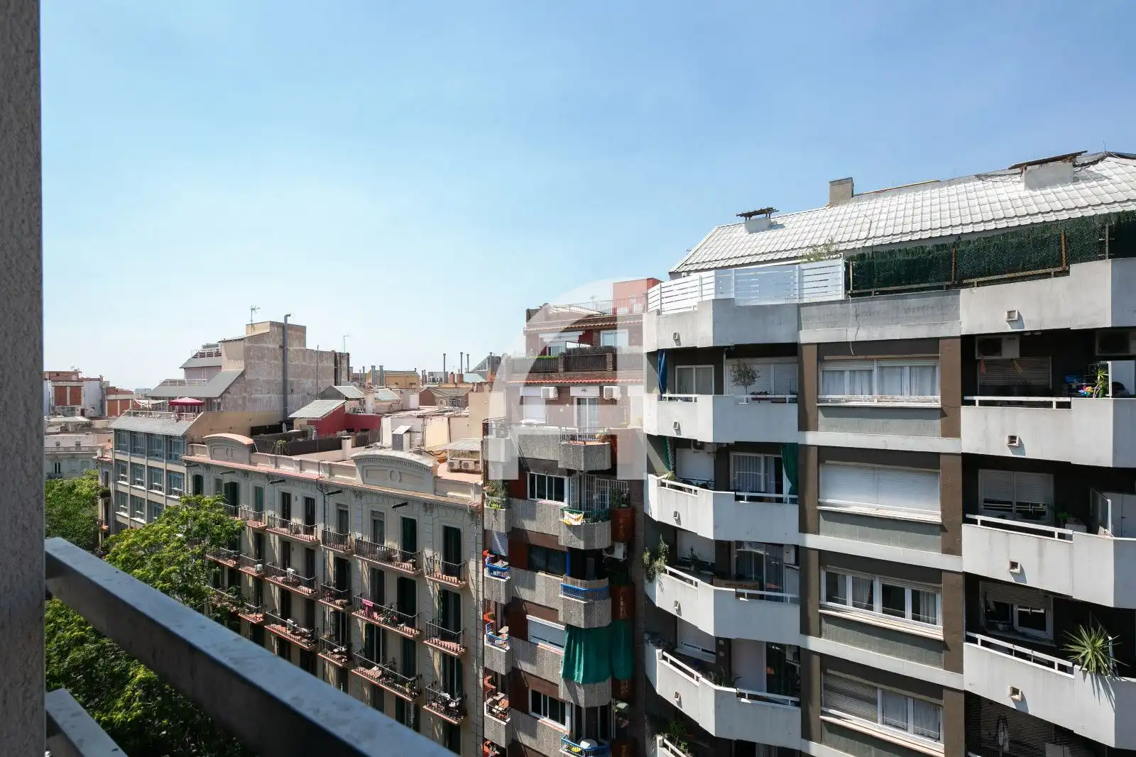 Exterior view of Flat for sale in Barcelona  with Parquet flooring