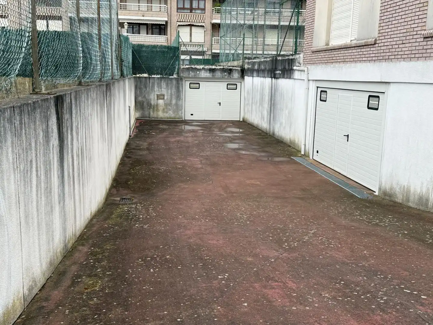 Parkplatz von Garage zur Miete in Laredo