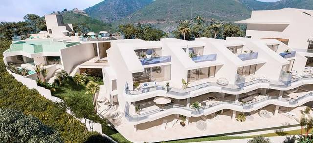 Casa-chalet en Alquiler en N/A, -1 en Zona Centro Comercial Torrequebrada