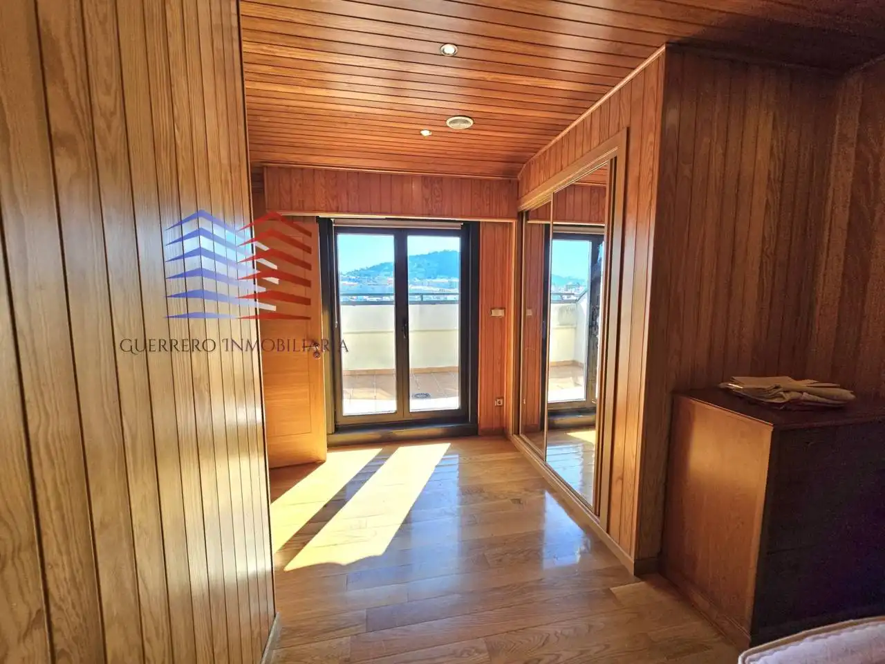 Dúplex de lloguer en Ourense Capital  amb Calefacció, Parquet i Terrassa