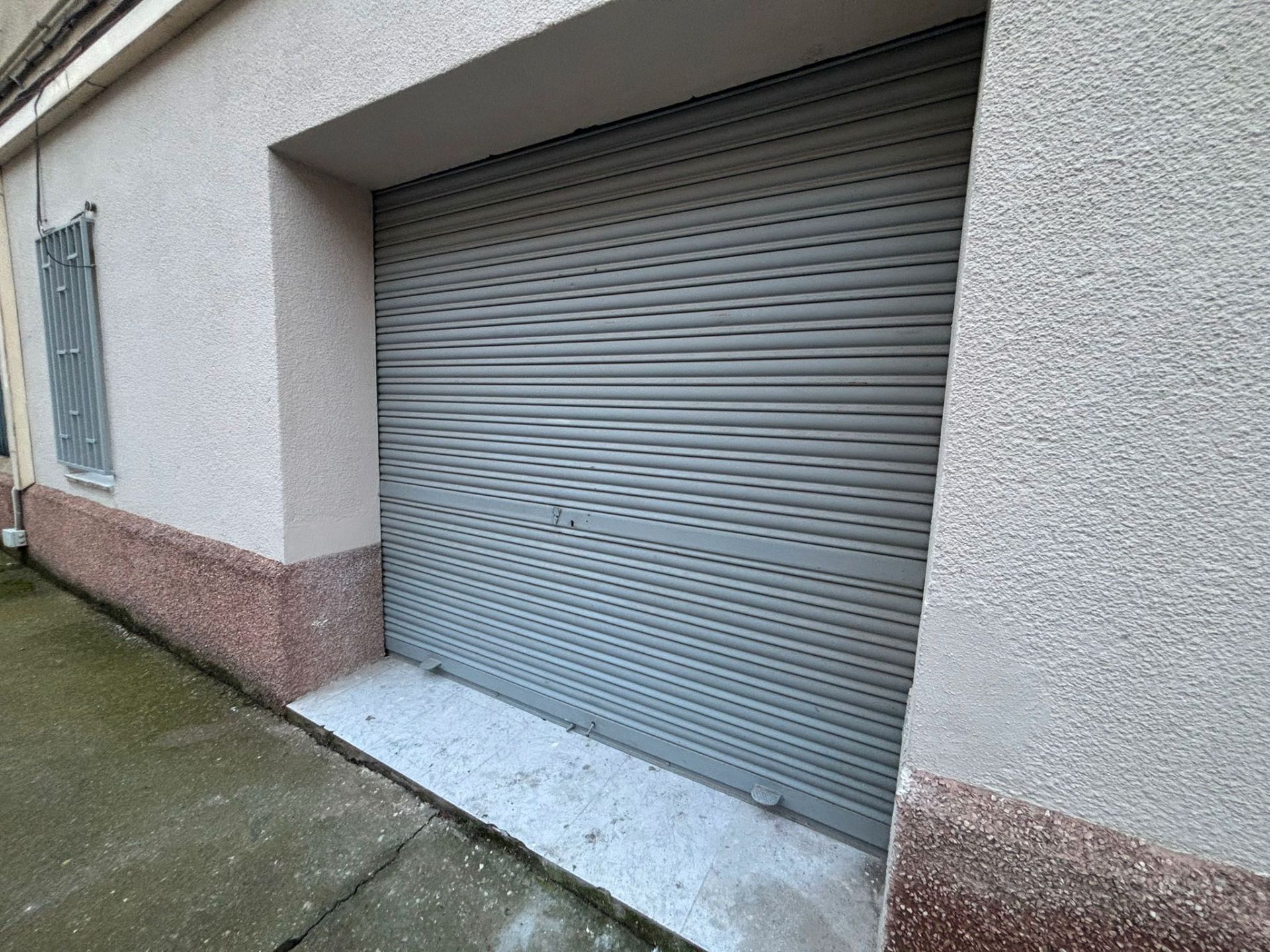 Garaje de alquiler en Carrer Ramon y Cajal, Instituts - Universitat