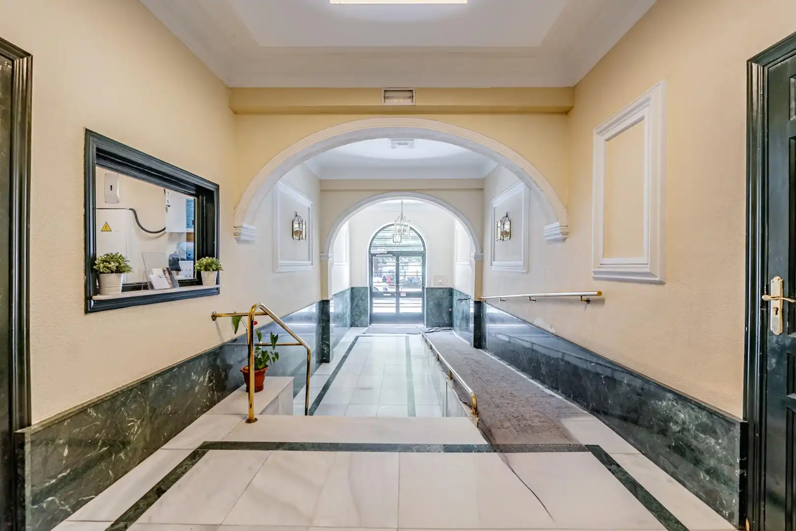 Flat for sale in Madrid  with Heating