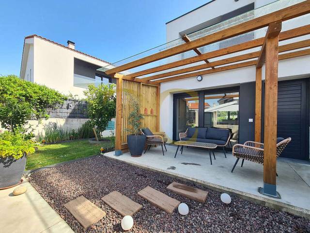 Casa-chalet en Venta en Calle La Mata en Noreña