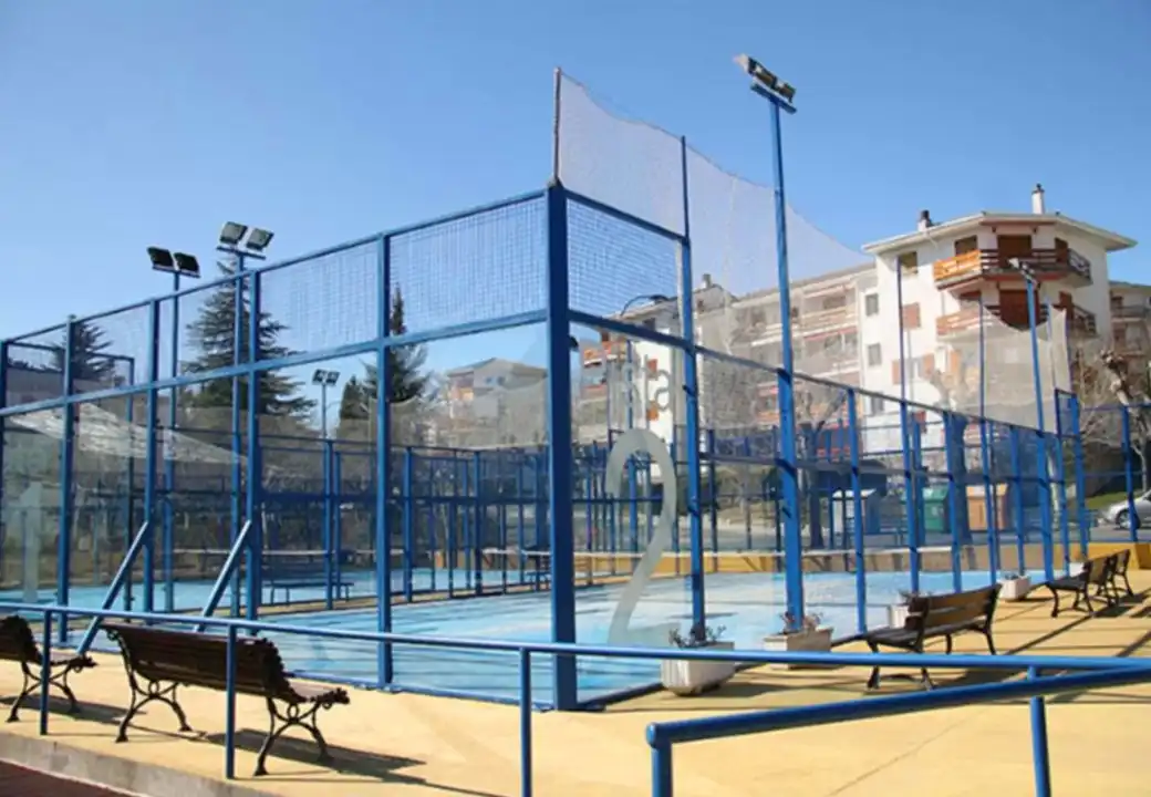 Vista exterior de Pis en venda en Guadarrama amb Calefacció, Jardí privat i Terrassa