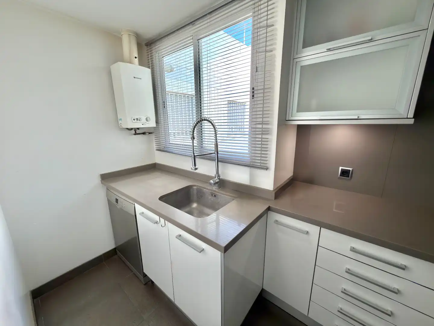 Cocina de Ático en venta en Benetússer con Aire acondicionado, Terraza y Trastero