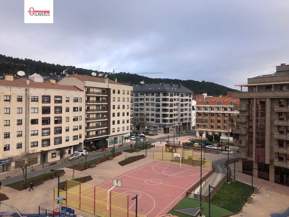Flat for rent in Los Vadillos - R. Sanitaria - Pozanos