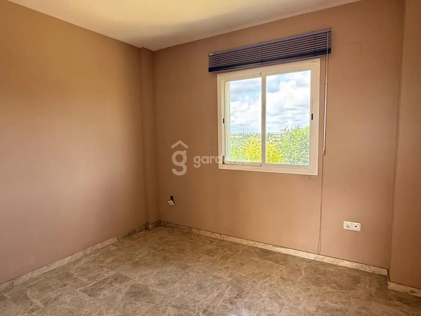 Habitación de Casa adosada en venta en Castilleja de la Cuesta con Aire acondicionado y Terraza