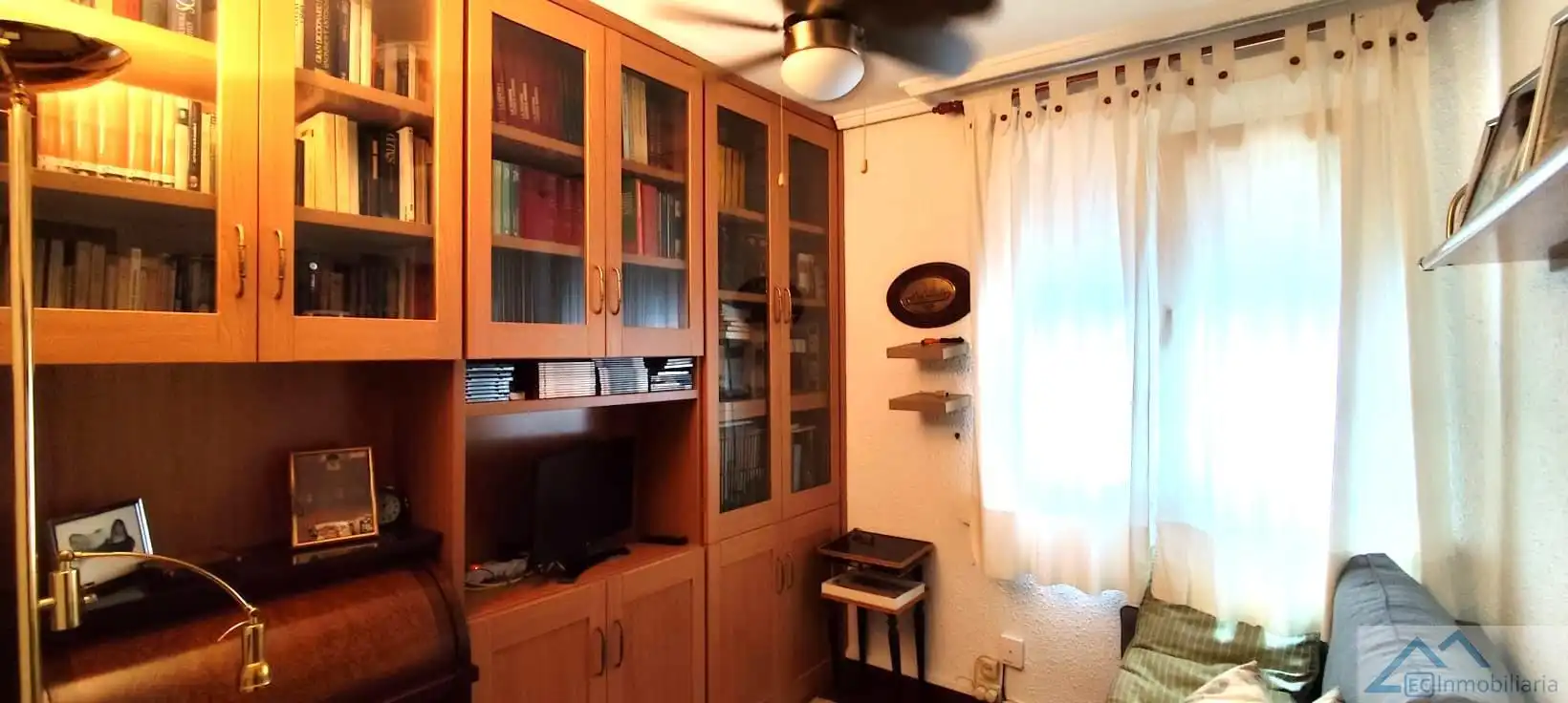 Flat for sale in Cuatro Caminos