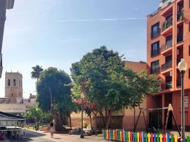 Piso con balcón en venta en Casco Urbano