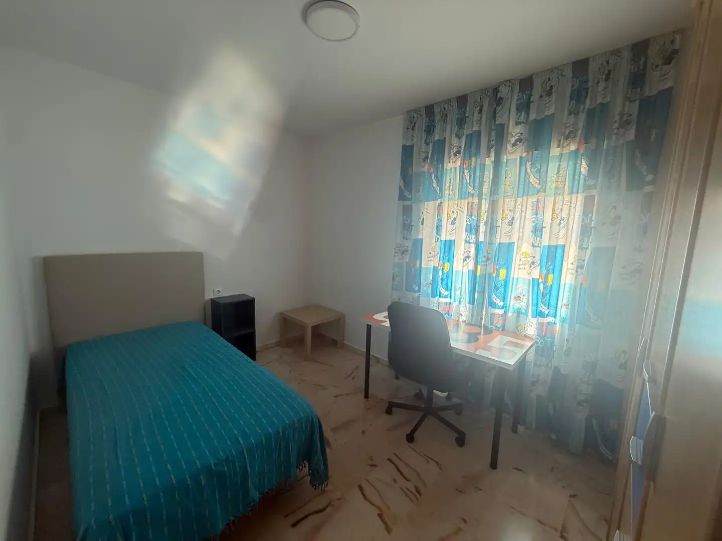 Bedroom of Flat for share in Málaga  with Air Conditioner, Terrace and Furnished