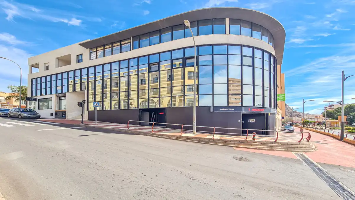 Vista exterior de Oficina en venta en Roquetas de Mar