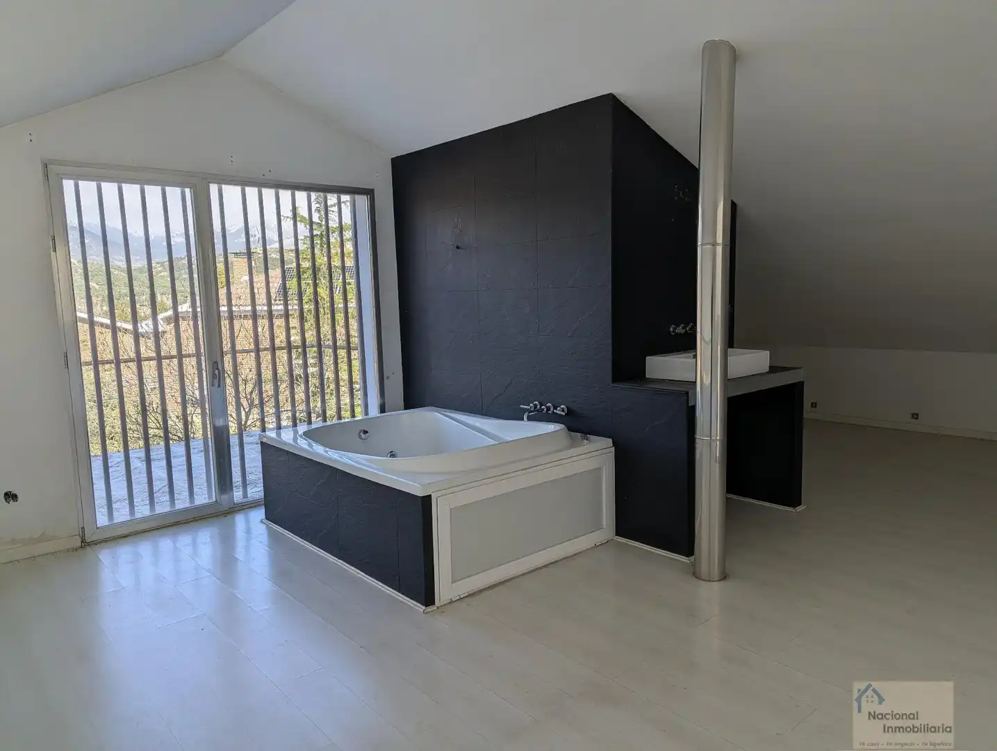 Baño de Casa o chalet en venta en Becerril de la Sierra con Terraza, Trastero y Alarma