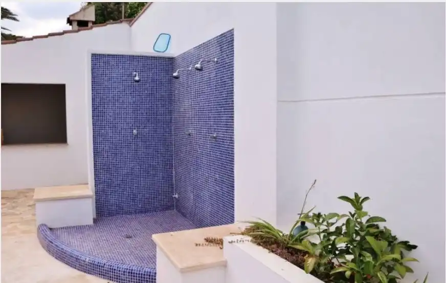 Piscina de Casa o xalet en venda en Alicante / Alacant amb Aire condicionat, Calefacció i Jardí privat