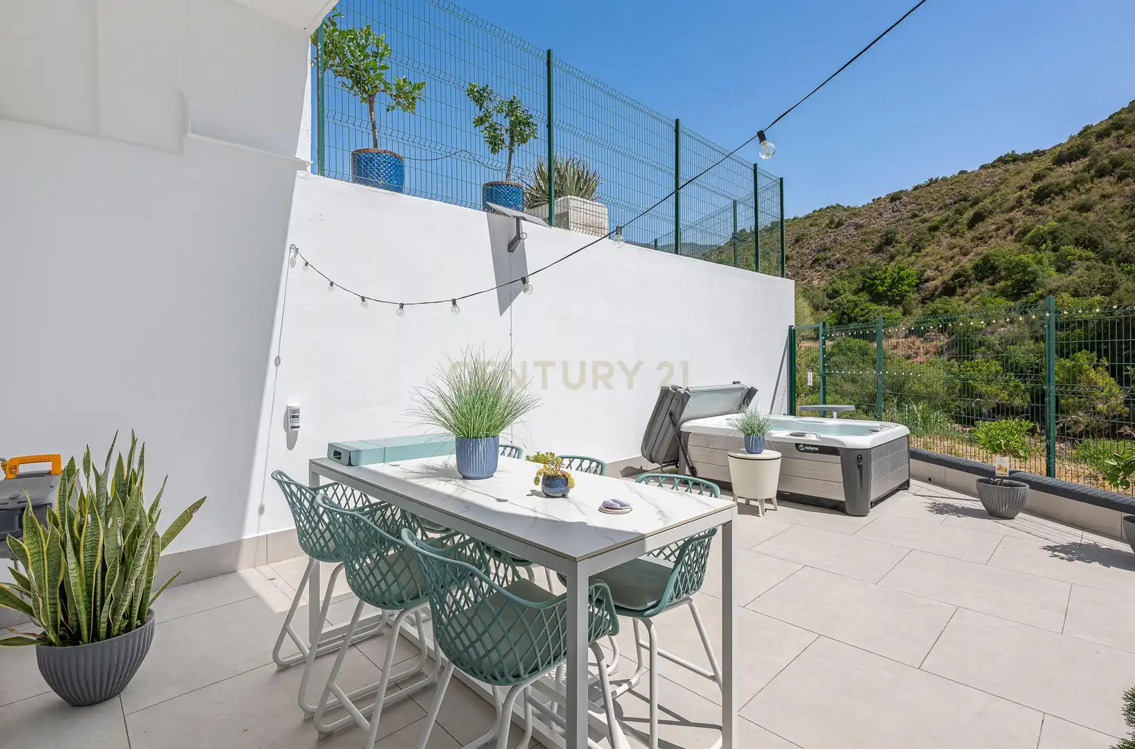 Terraza de Apartamento en venta en Benahavís con Aire acondicionado, Trastero y Lavadora