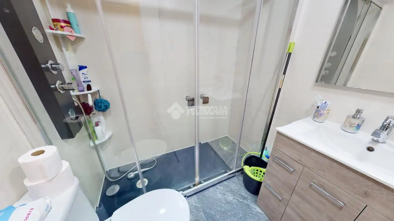 Bany de Pis en venda en Azuqueca de Henares amb Aire condicionat, Calefacció i Traster