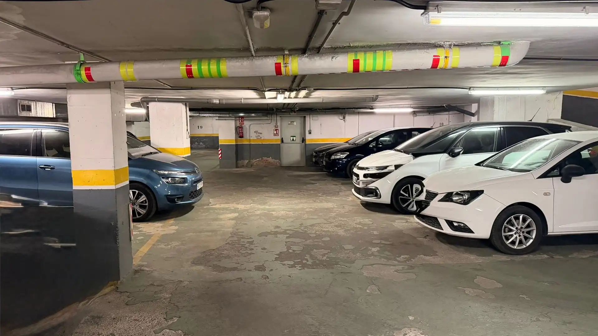 Parking of Garage for rent in Madrid