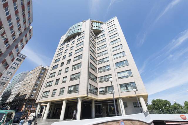 Piso en Venta en Rúa San Pedro De Mezonzo en Paseo de los Puentes - Santa Margarita