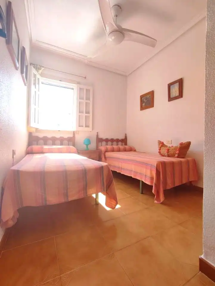 Dormitori de Casa o xalet en venda en San Pedro del Pinatar amb Aire condicionat, Jardí privat i Terrassa