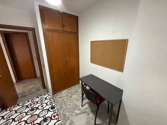 Schlafzimmer von Wohnungen zur Miete in Murcia mit Klimaanlage, Heizung und Terrasse